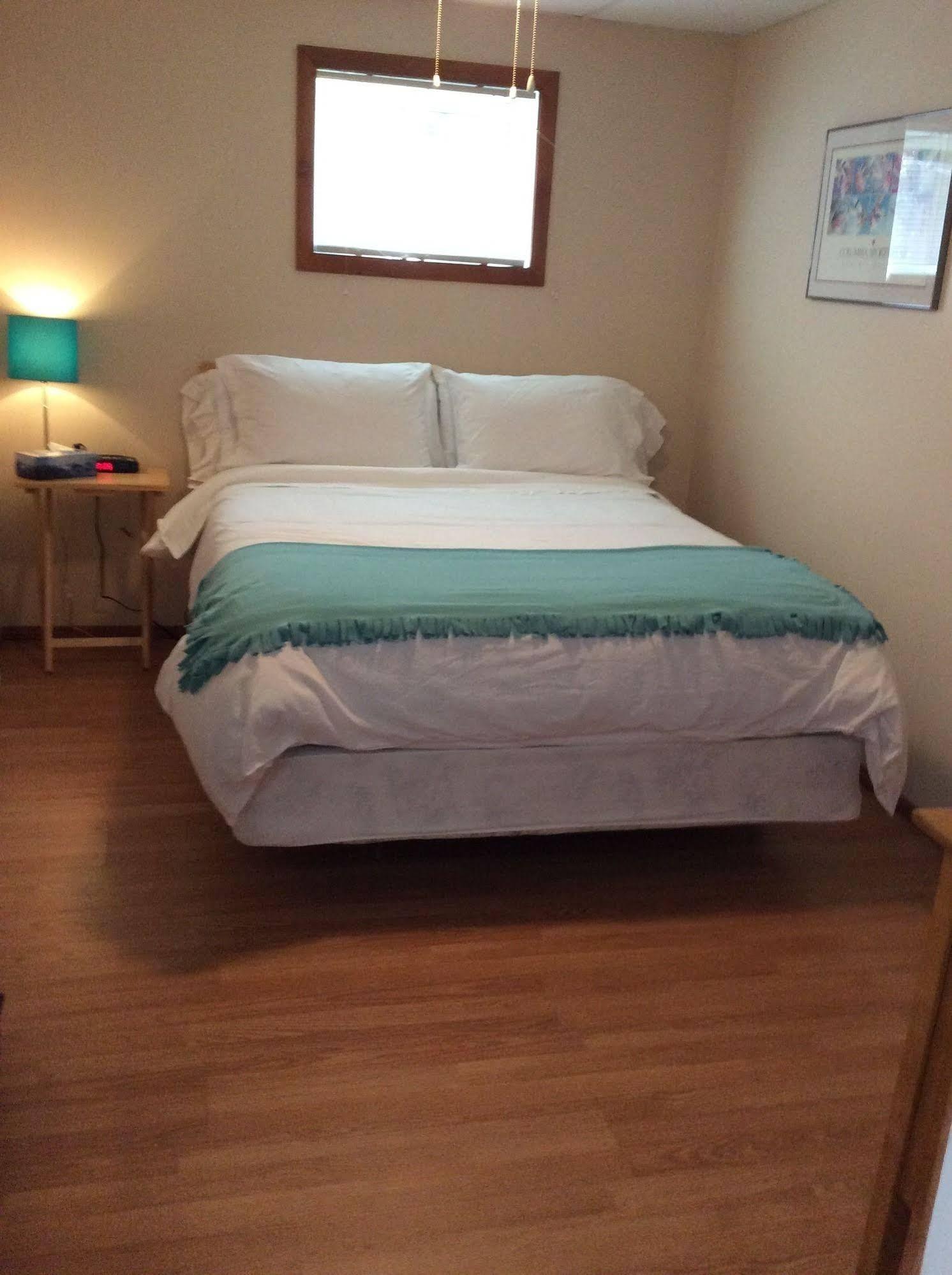 N' This On The Bay -Vacation Suite Wiarton Εξωτερικό φωτογραφία