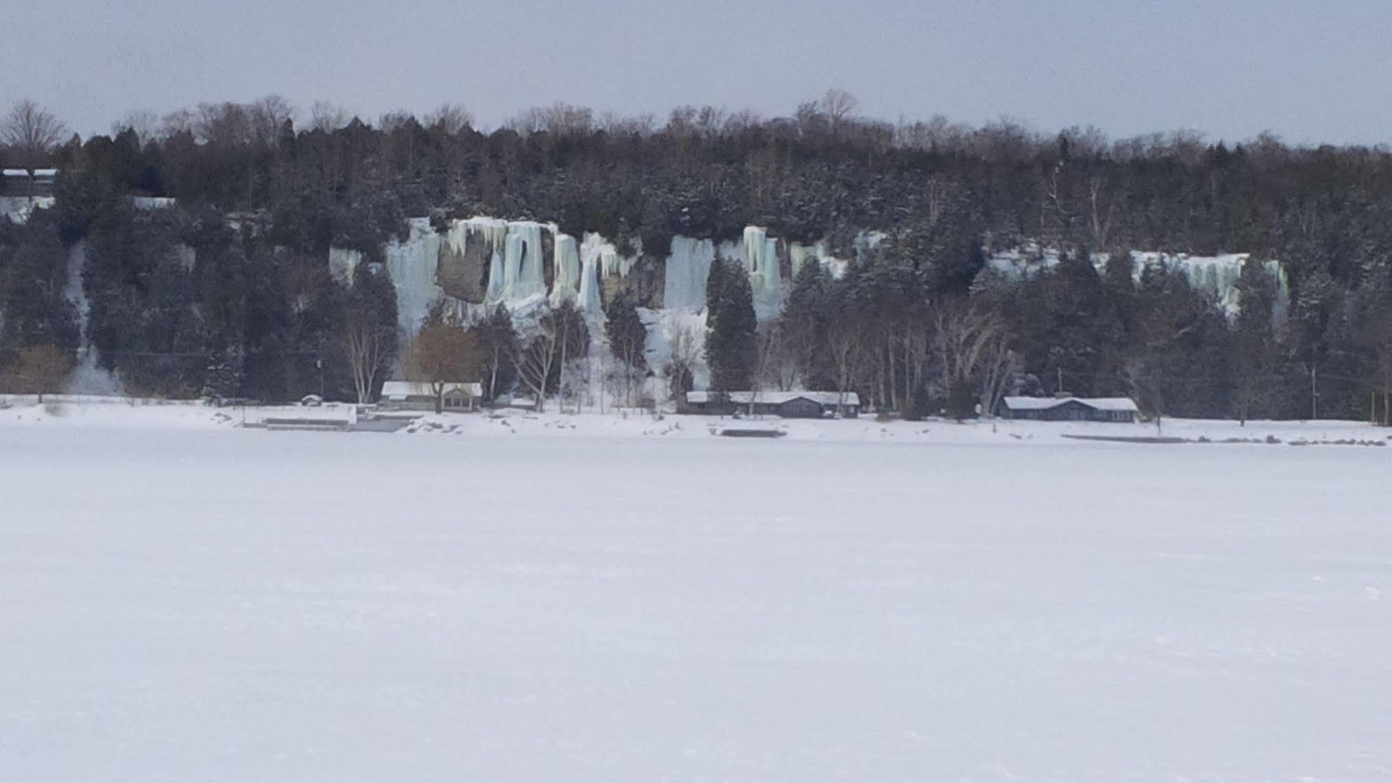 N' This On The Bay -Vacation Suite Wiarton Εξωτερικό φωτογραφία