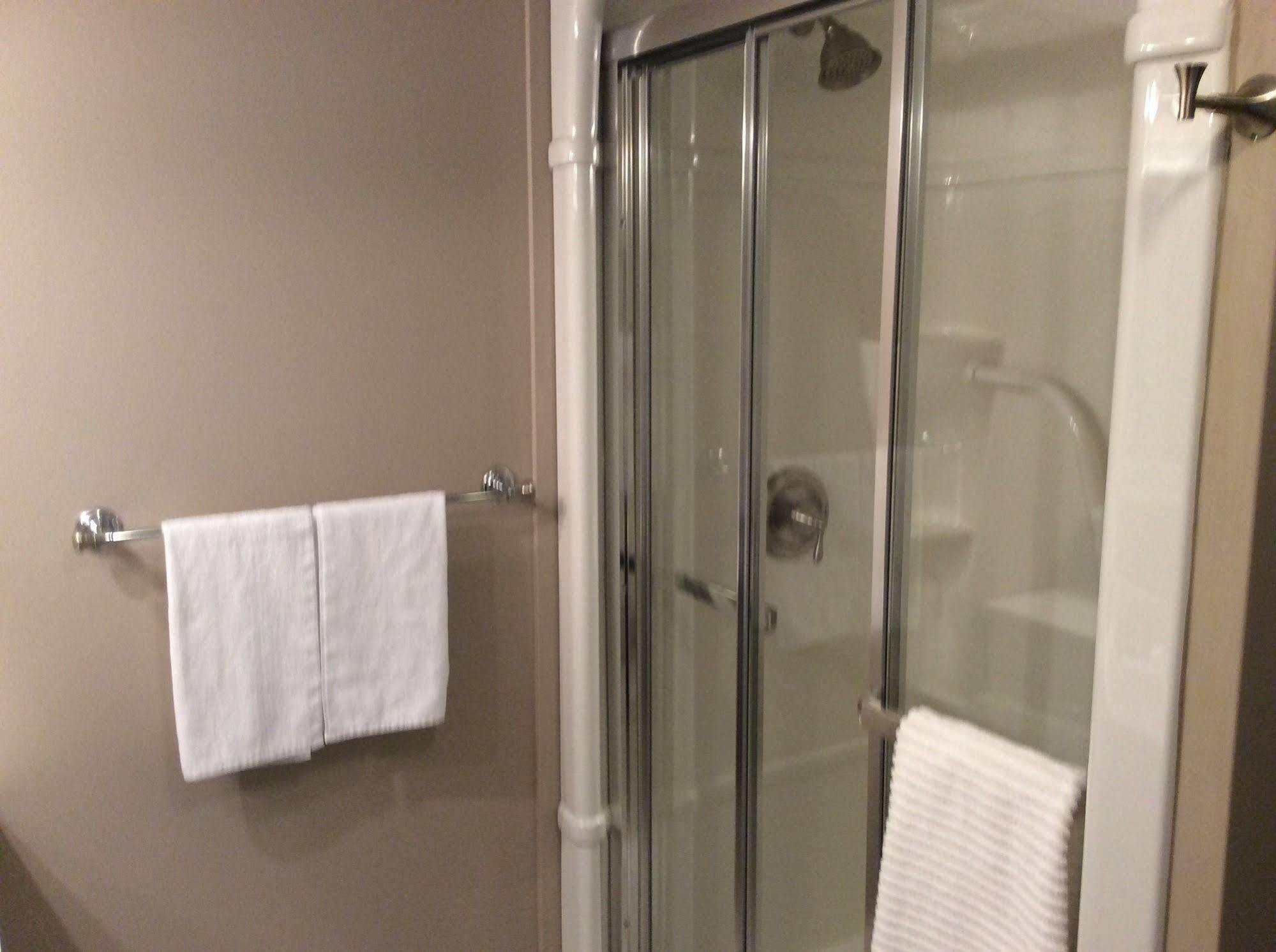 N' This On The Bay -Vacation Suite Wiarton Εξωτερικό φωτογραφία